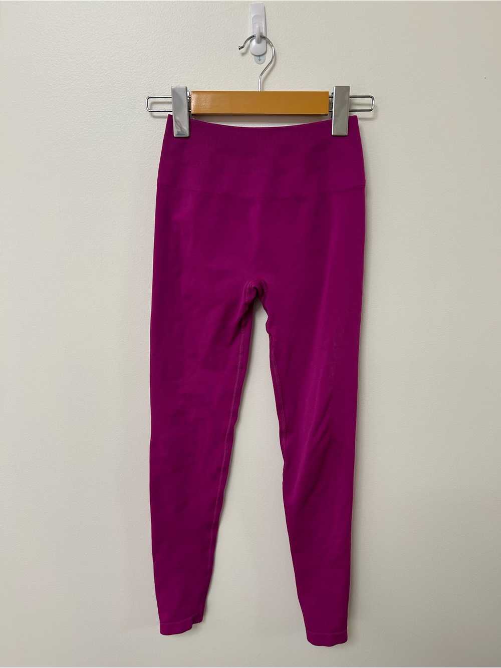Alphalete Magenta High-Waist Active Leggings